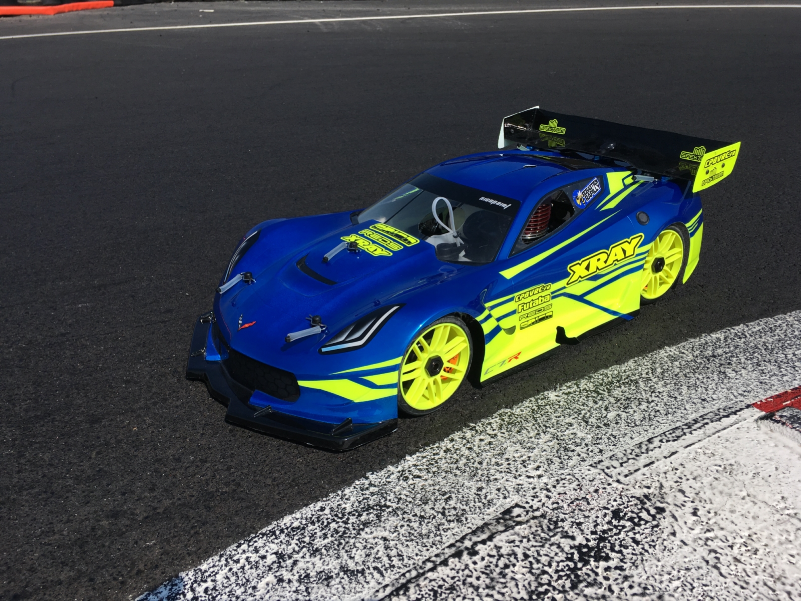 Xray GT8